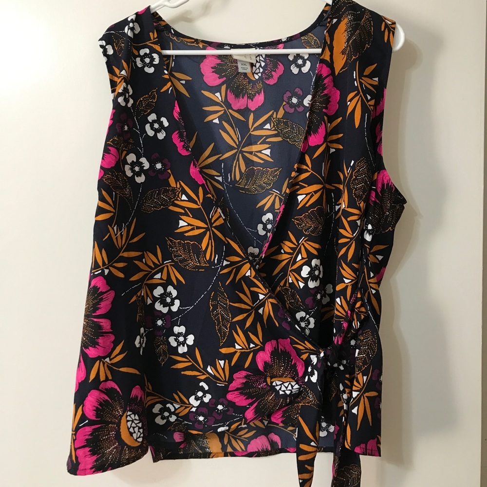 A New Day floral wrap top